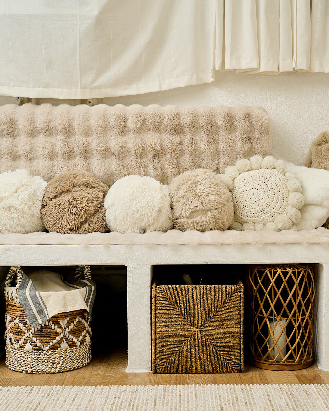 ARGOS CREAM detail 1